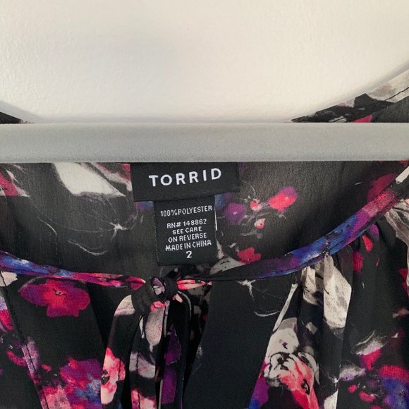 Torrid Floral Print Chiffon Tie Front Tank Top - Picture 4 of 7